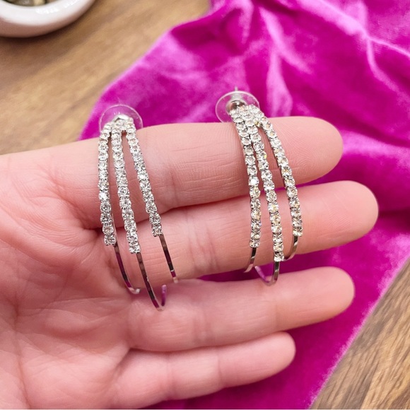 New Silver Rhinestone Fashion Earrings Double Hoop Earrings - Picture 3 of 5